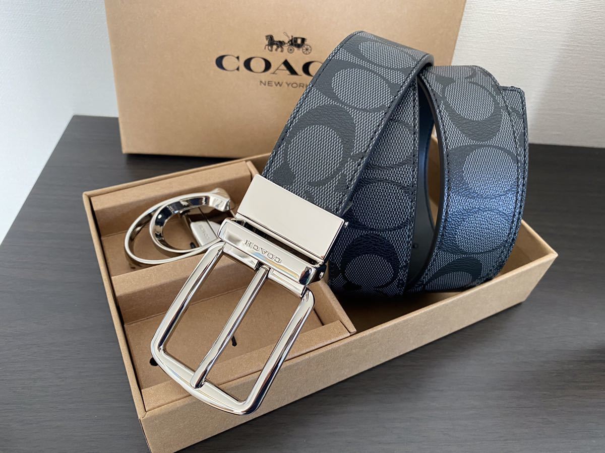 COACH コーチ 新品 リバーシブル シグネチャー 高級感シルバー