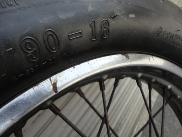 Kz1000 当時物 希少 リアホイール 18インチ アクスル類付き KAWASAKI