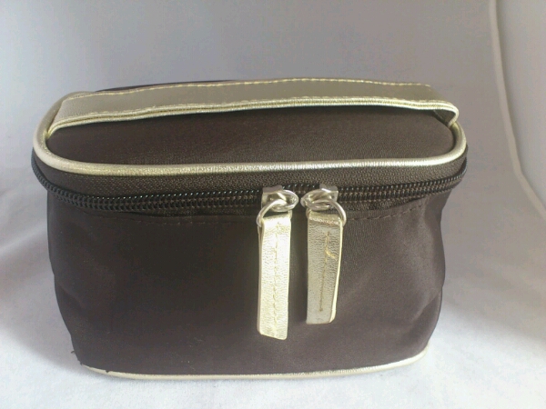 切手可・未使用・訳あり ジュエリーケース ポーチ ゴールド×茶_1