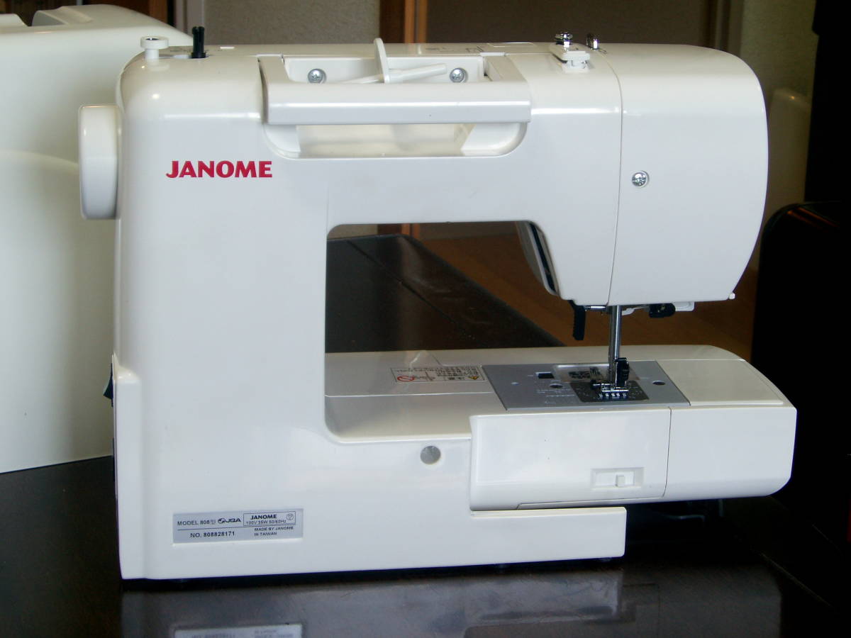 使用わずか超美品！ジャノメ JN－721 コンピュータミシン 革 