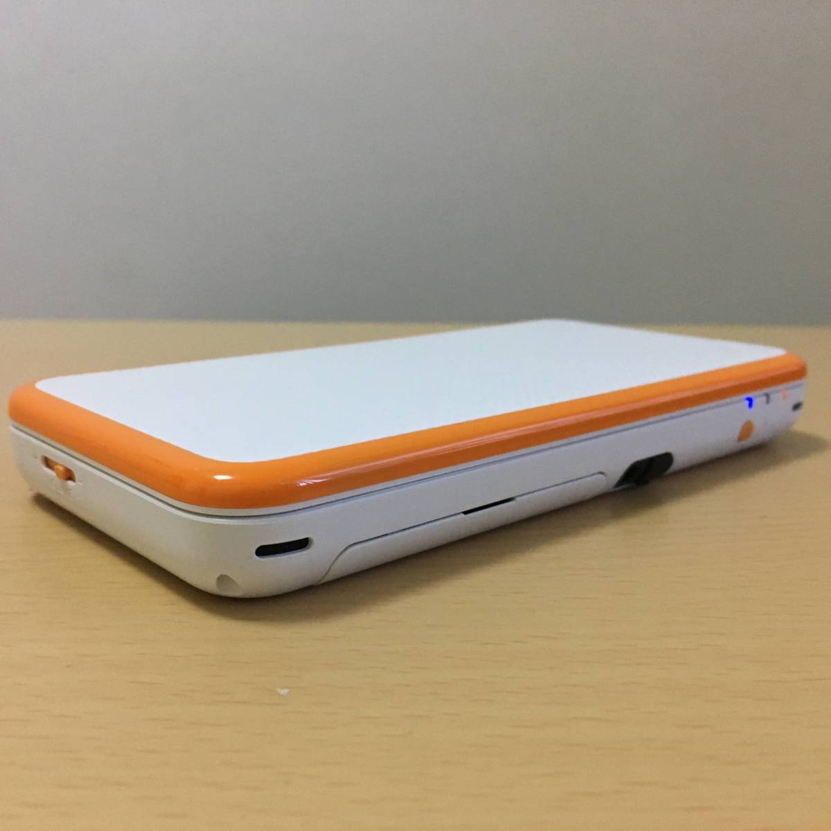 New ニンテンドー 2DSLL本体 ソフト5本 LL Newニンテンドー2DS ホワイト×ラベンダー ブラック ゲーム機本体 ニンテンドー2DSLL