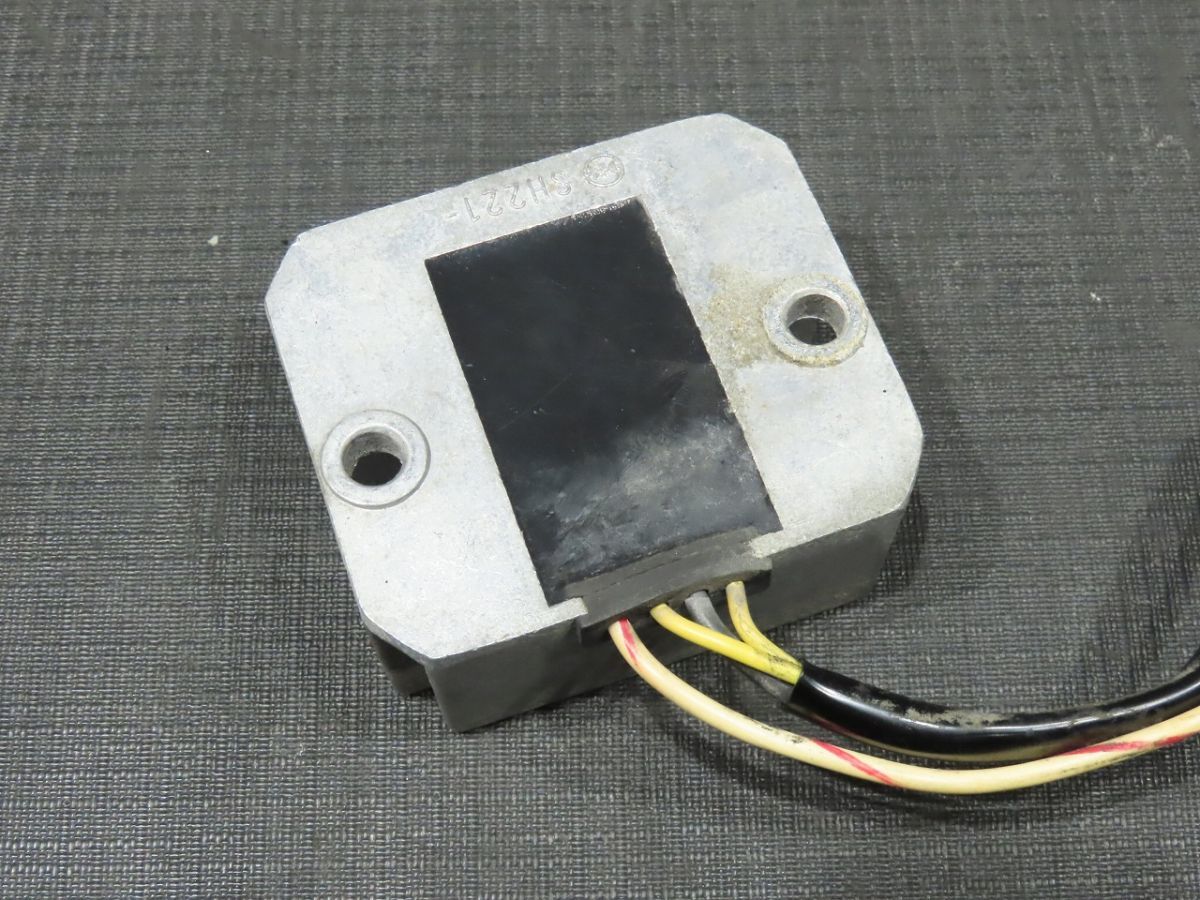 1979年 Z650 KZ650C ザッパー レギュレーター【060】 Z650-H-029