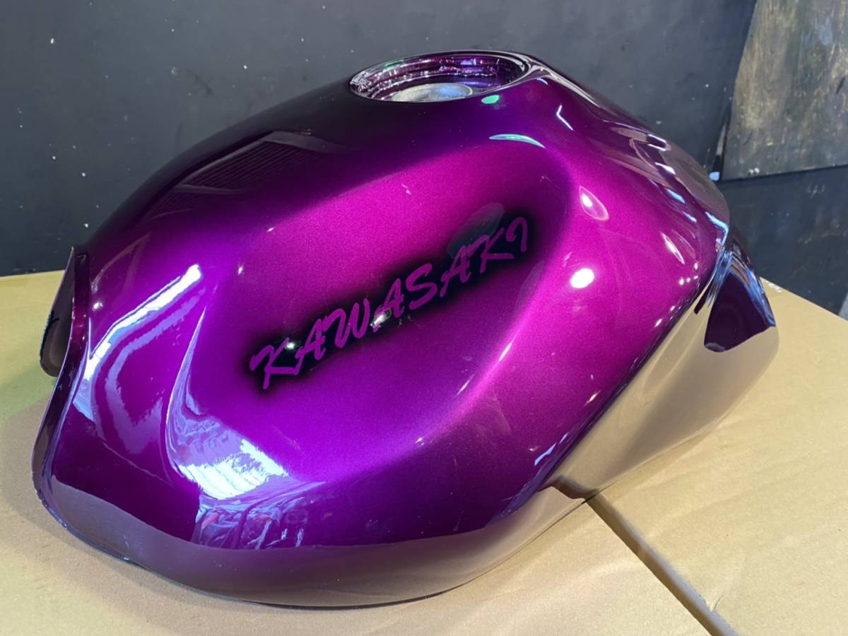 東京発】kawasaki カワサキ Z1000 ガソリンタンク フューエルタンク 