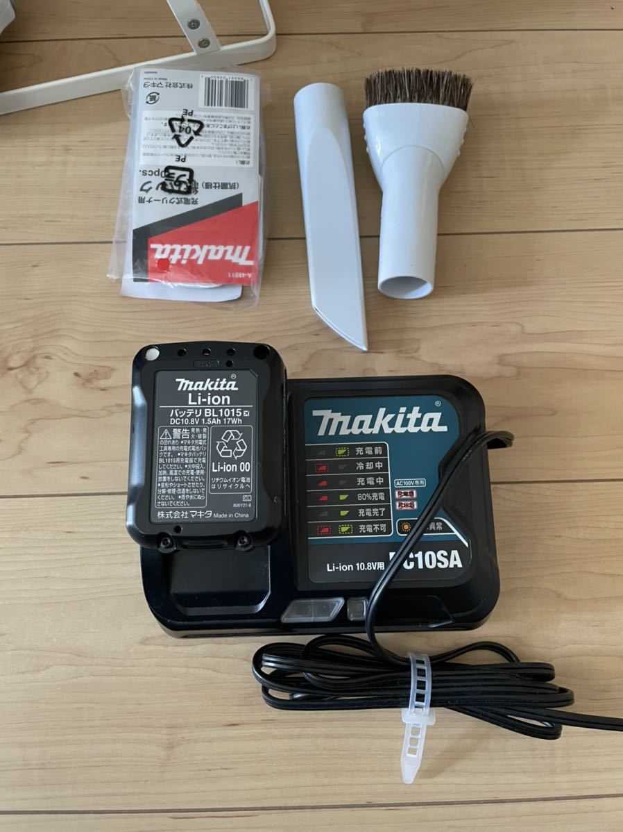 makita マキタ コードレス掃除機 CL107FD 充電式クリーナー 10.8 makita マキタ コードレス掃除機 CL107FD 充電式クリーナー 10.8