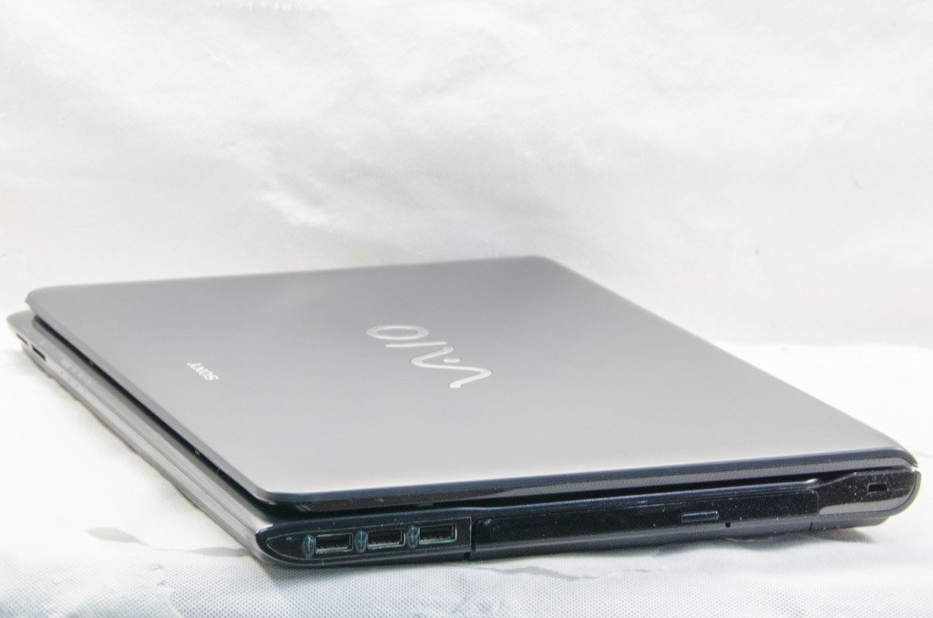 ☆最新Windows11☆SONY ソニー VAIO Eシリーズ☆第二世代Corei3/カメラ