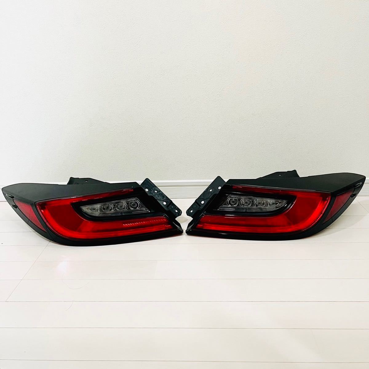 【安い，100%新品】 GR86 純正テールランプ 新車外し BRZ ZN8 ZD8(テールライト)｜売買されたオークション情報、yahooの商品情報をアーカイブ公開 - オークファン トヨタ用