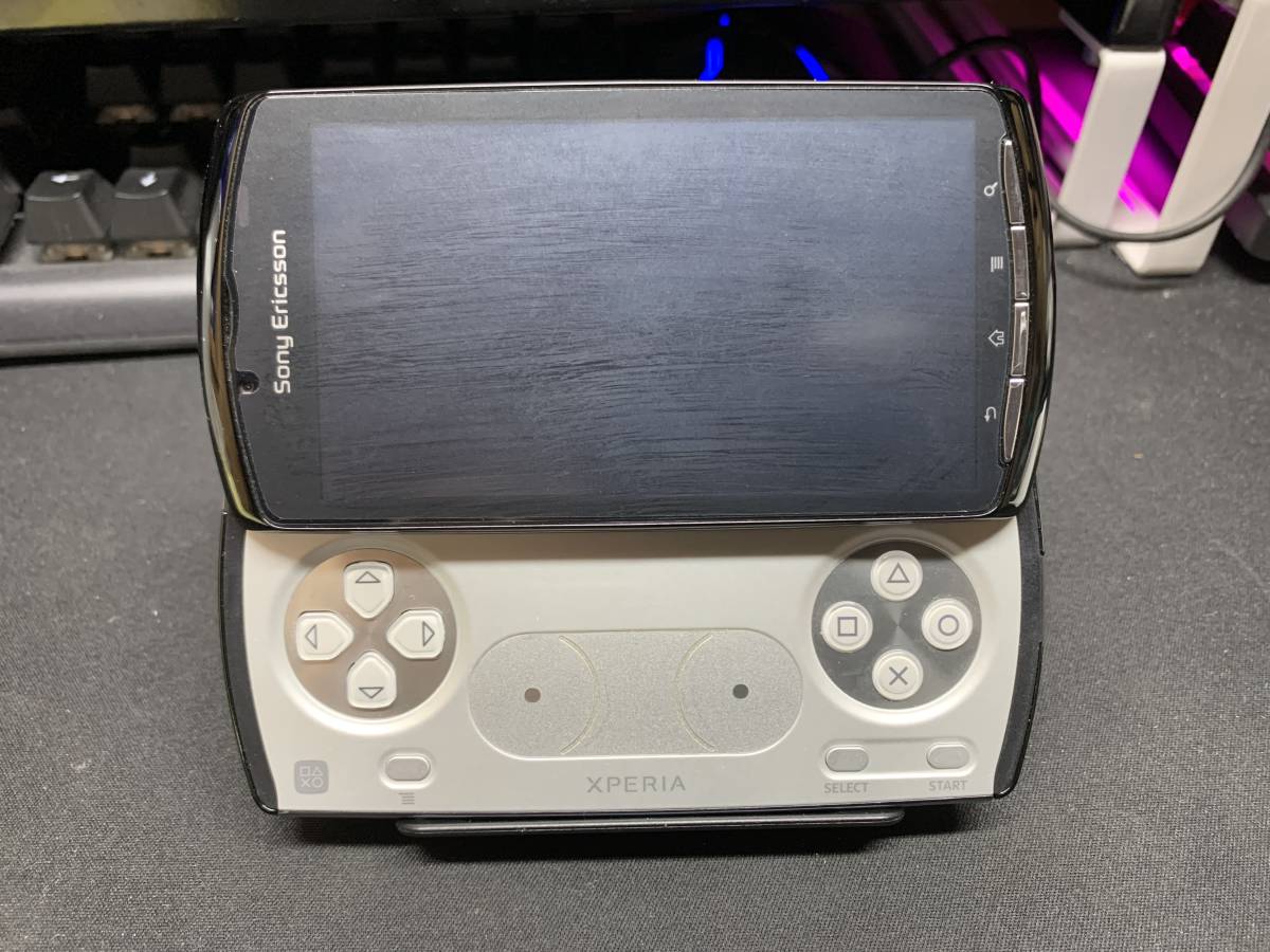 中古美品 Sony Ericsson docomo Xperia PLAY SO-01D Black