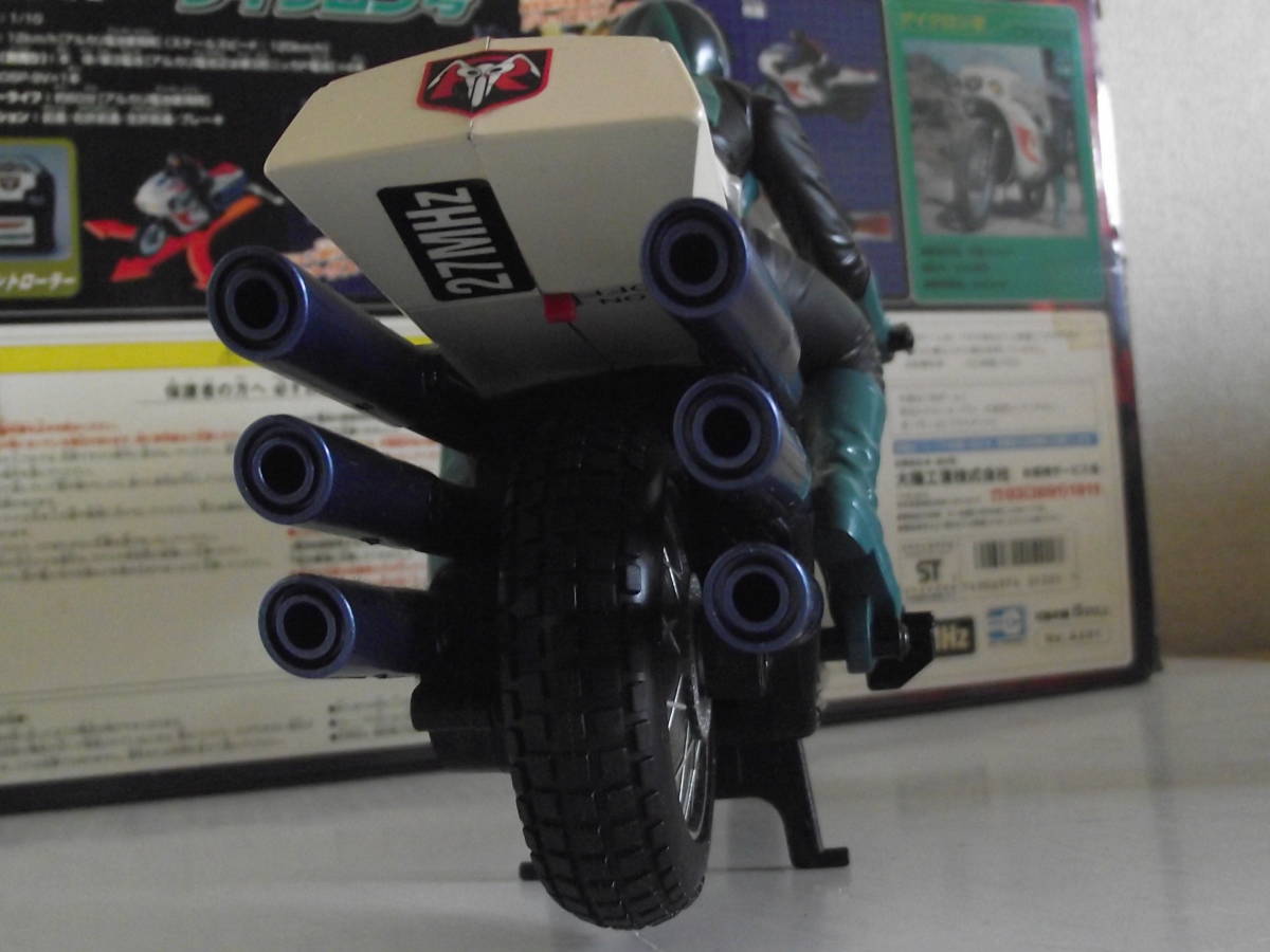 中古開封品 タイヨーR/Cラジコン 仮面ライダー旧1号 サイクロン号 電池