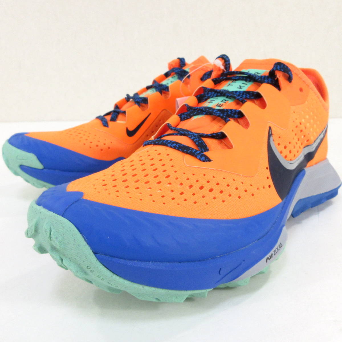  NIKE 軽量 AIR ZOOM TERRA KIGER 7 エア ズーム テラカイガー 27.0cm オレンジ ナイキ トレイル ランニング シューズ J465(27.0cm)｜売買されたオークション情報、yahooの商品情報をアーカイブ公開 - オーク 27.0cm
