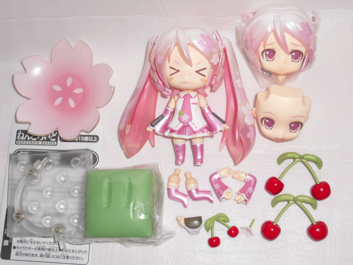 ねんどろいど 桜ミク Bloomed In Japan ねんどろいど 桜ミク Studiodeiure It