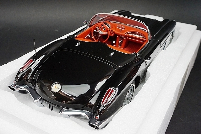 AUTOart オートアート 1/18 Chevrolet シボレー CORVETTE コルベット