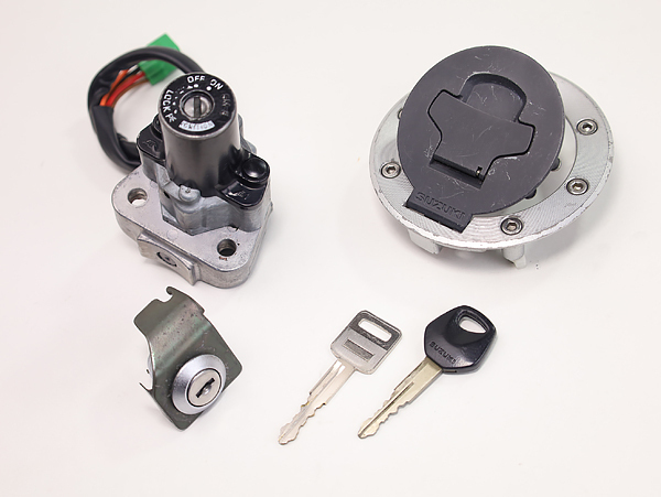 GSX1300R 隼 GW71 純正キーSet！E141SU スズキ純正部品 ハヤブサ