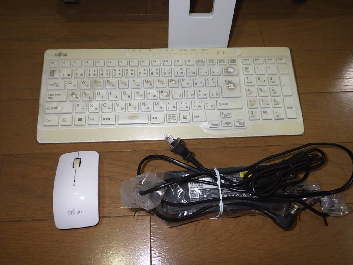 富士通 エスプレミオ FUJITSU ESPRIMO FHシリーズ FMVF53SWP（スノー