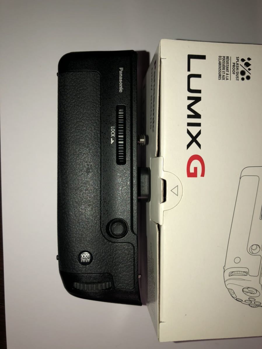 特別価格中 Panasonic GH5用バッテリーグリップ純正品 DMW-BGGH5