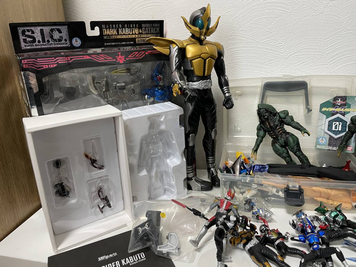 仮面ライダーシリーズ】食玩 ソフビ フィギュア 真骨彫 S.I.C.