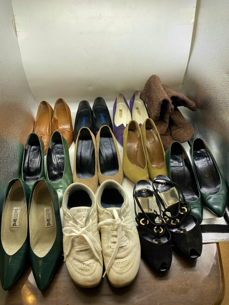 ハイヒール イブサンローラン （YSL サンローラン セール ロゴ リボン 