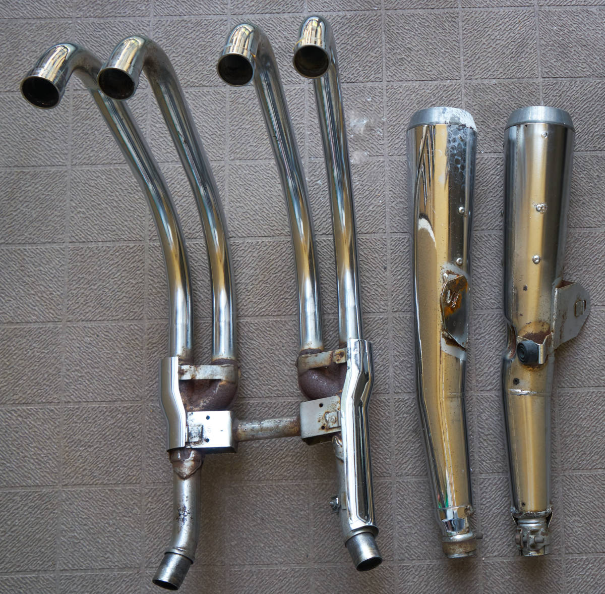 ゼファー750純正マフラー　送料込み匿名配送 ゼファー750 マフラー 純正 カワサキ ☆『美品』カワサキ ウェビック