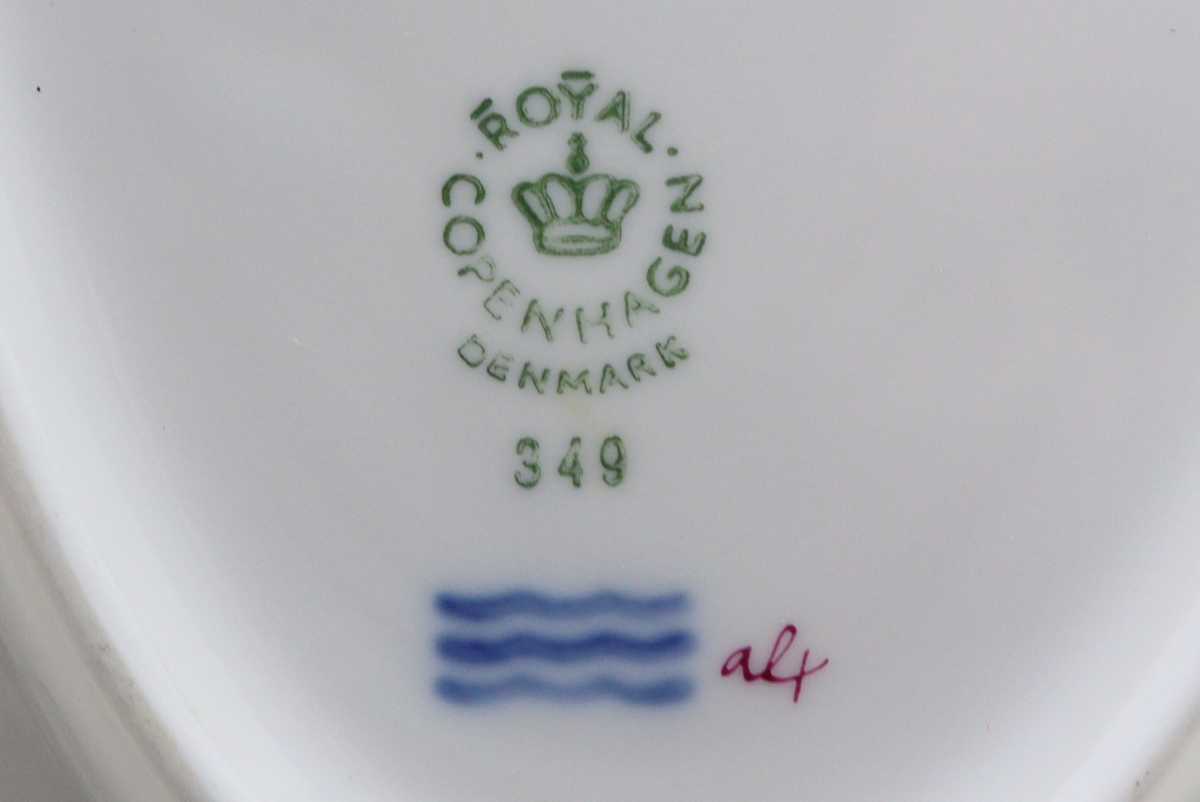 ロイヤルコペンハーゲン ROYAL COPENHAGEN バーガンディ　プリンセス　ピックルディッシュ　オーバルプレート　ピンク_5