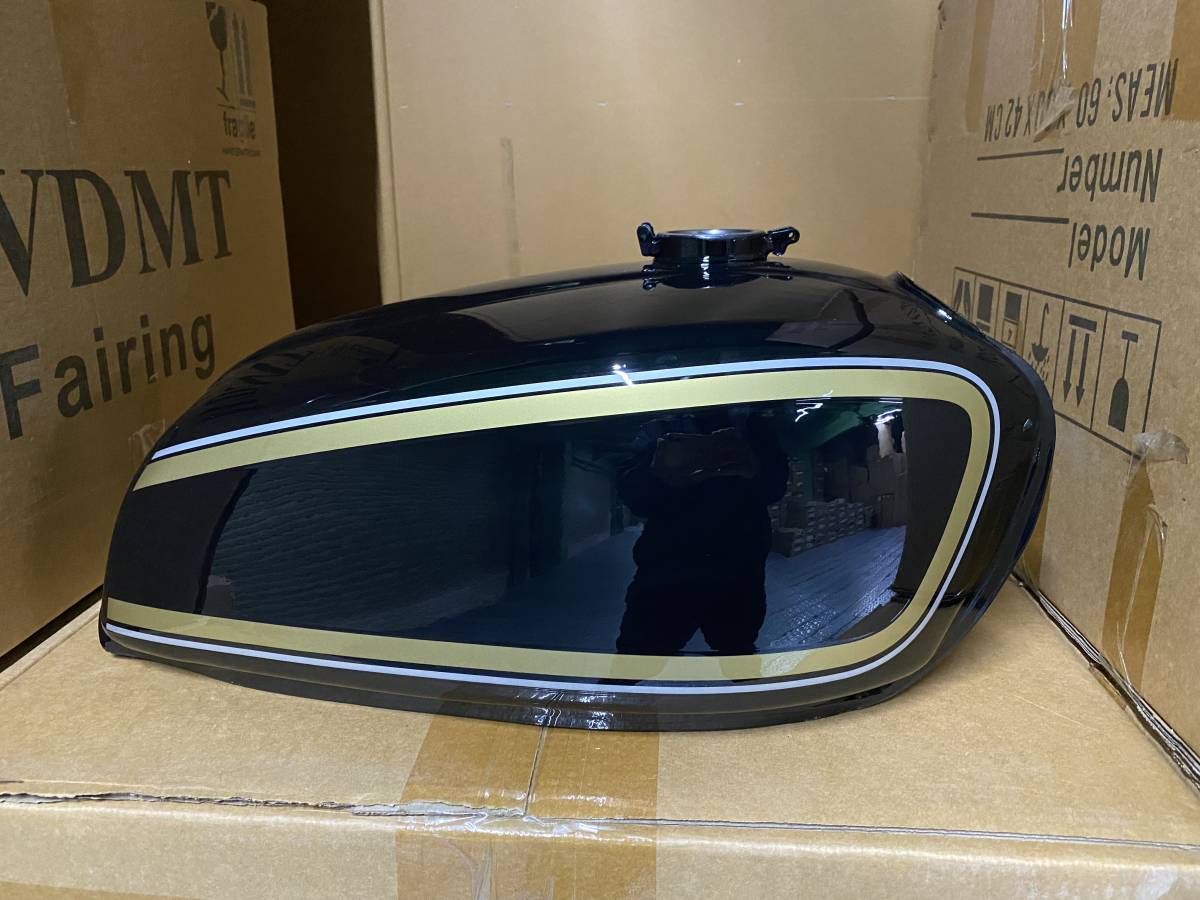 ＧＴ３８０　アルフィンとタンク　Ｂ１金白/ブラック GT550 フューエルタンク GT380 金 銀B5ライン タンク / GT550 GS400 外装BEET キジマ 黒