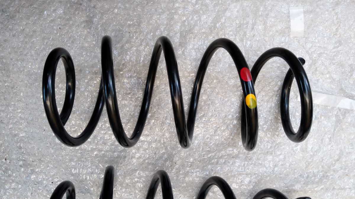 MAZDA6 アテンザ GJ スプリング　バネ　サスペンション_3