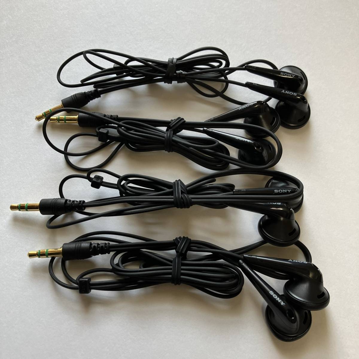 【赤字超特価，新作登場】 4本セット ソニー イヤホン MDR-E0921 ブラック SONY(ソニー)｜売買されたオークション情報、yahooの商品情報をアーカイブ公開 - オークファン ソニー