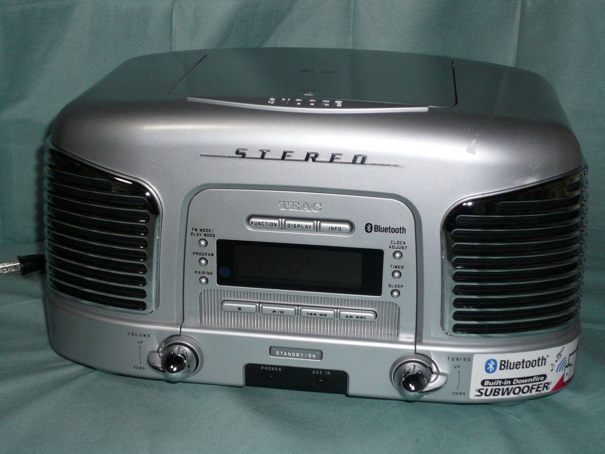 Sl d930 レトロ cd ラジオ ティアックからレトロなラジオ風デザインの2