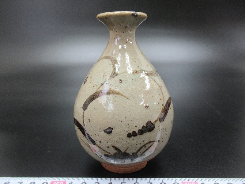 唐津焼 十三代 絵唐津片口酒器ー2⁄長石釉 酒器』 作『唐津絵徳利 炎向