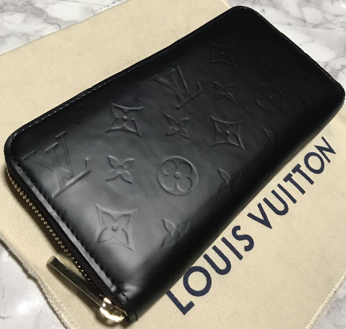 正規品／／鑑定済み／LV ルイヴィトン ヴェルニラウンドジップ長財布 