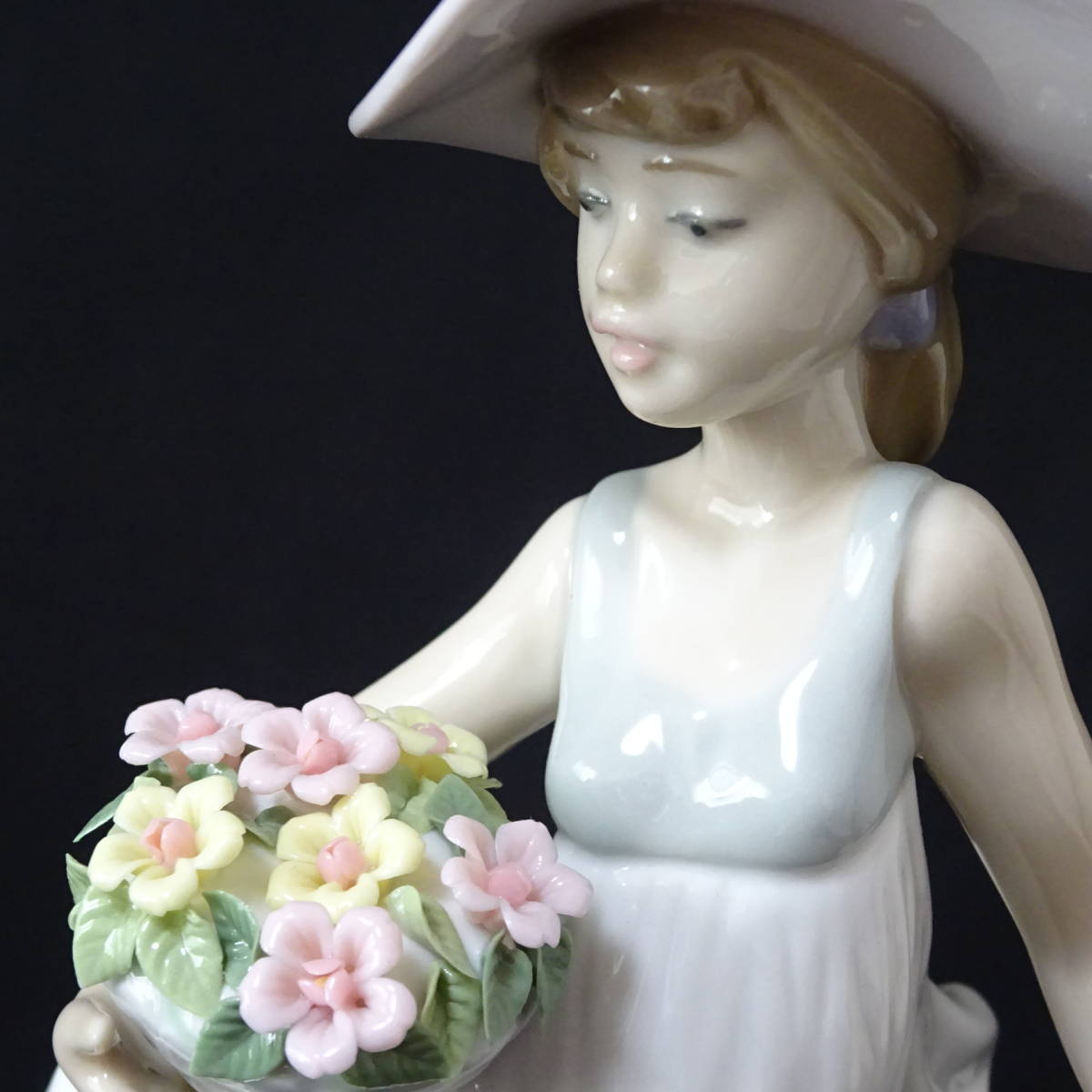 1356556-083】LLADRO リヤドロ 5790/春の花かご フィギュリン 陶器人形 