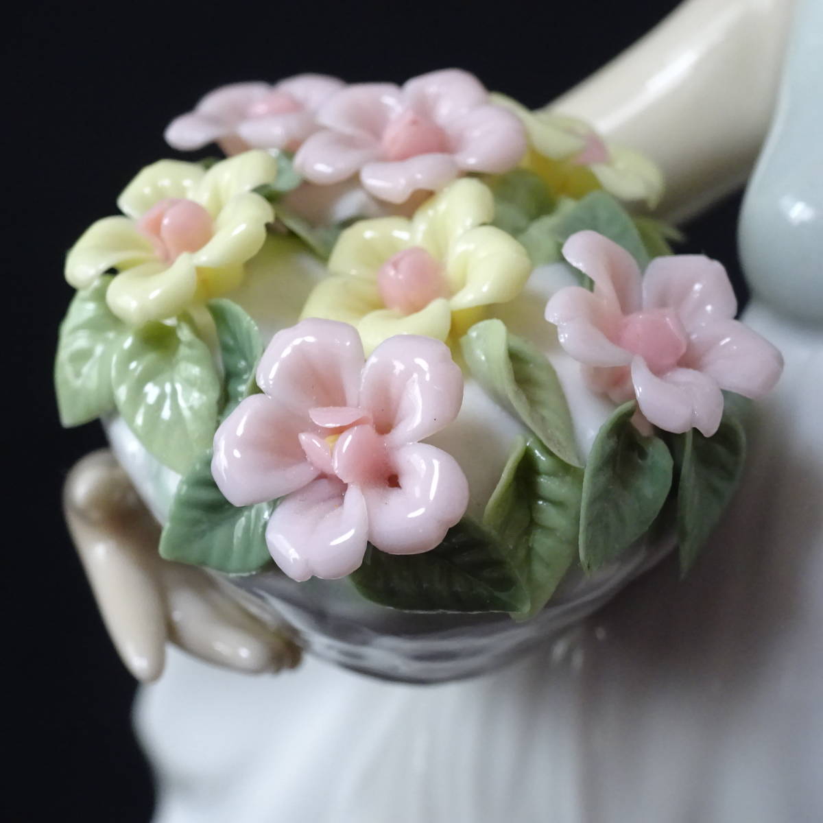 1356556-083】LLADRO リヤドロ 5790/春の花かご フィギュリン 陶器人形 