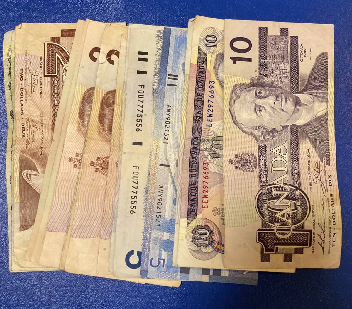 カナダドル 62ドル 旧紙幣 Lot3409 カナダ Yahoo!オークション | 100ドル札 希少 ダラー