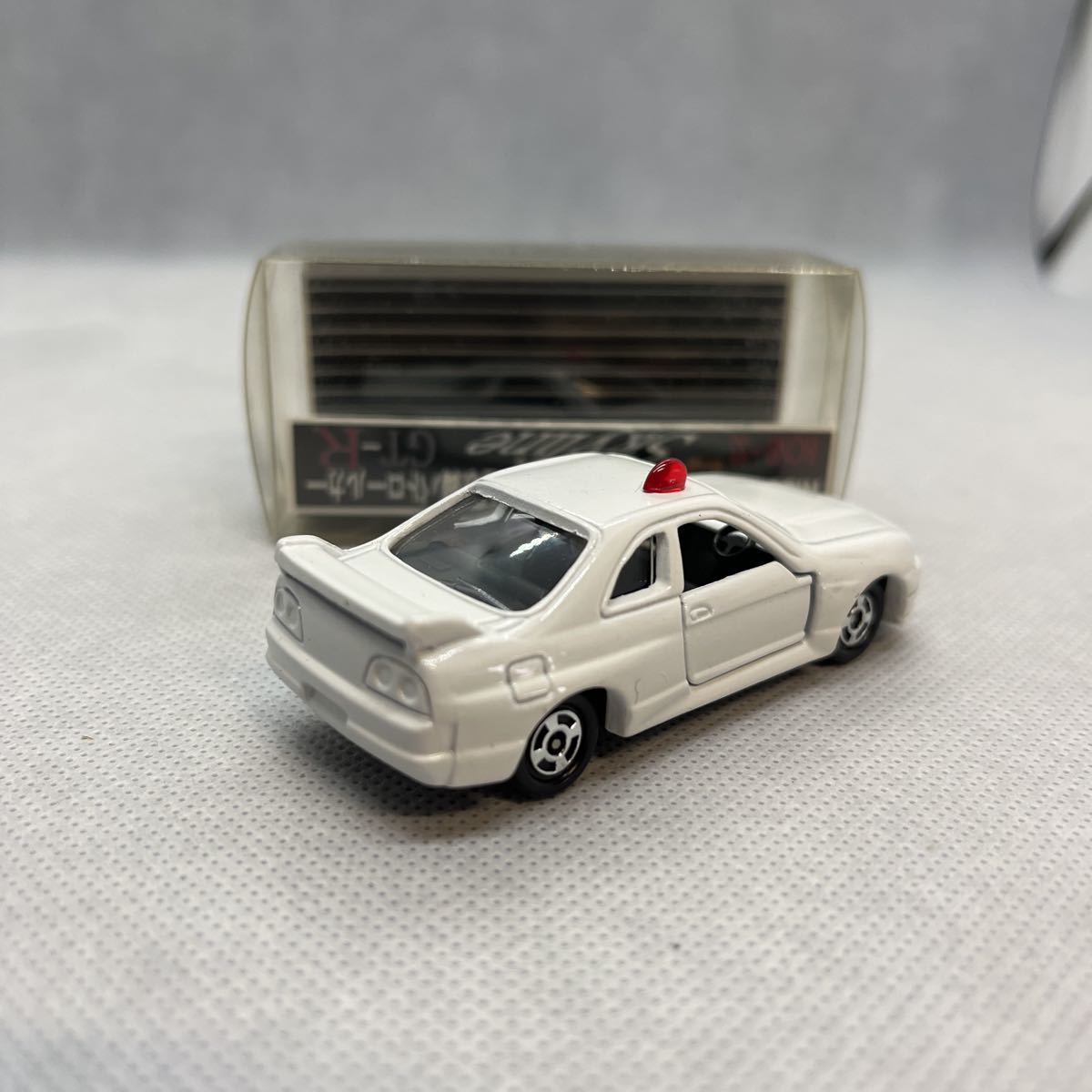 トミカ GT-R R33 特注捜査パトロールカー CLUB RRR カスタム トミカ GT