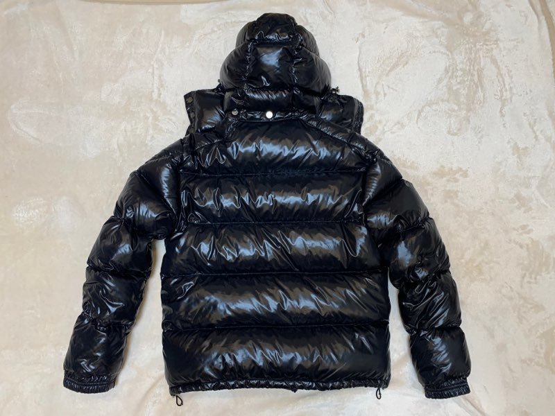 モンクレール MONCLER K2 ダウンジャケット サイズ3 ブラック(3)｜売買