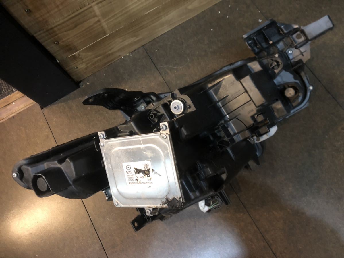 MAZDA3 LED 左側ヘッドライト(助手席側) 1000円スタート売り切り 