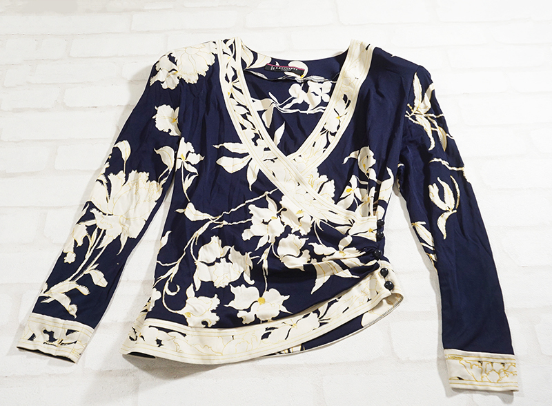 レオナール シルク100%花柄カシュクールブラウス&タイトスカートセット