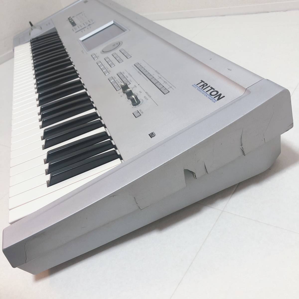 楽器、器材 □KORG⁄コルグ□61鍵盤シンセサイザー⁄ワークステーション