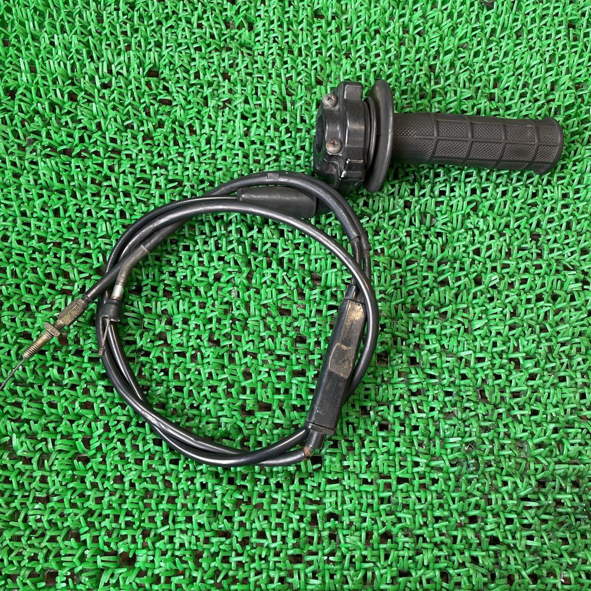 B1-13 SUZUKI スズキ TS200R 純正 アクセルスロットルホルダー SH12A 