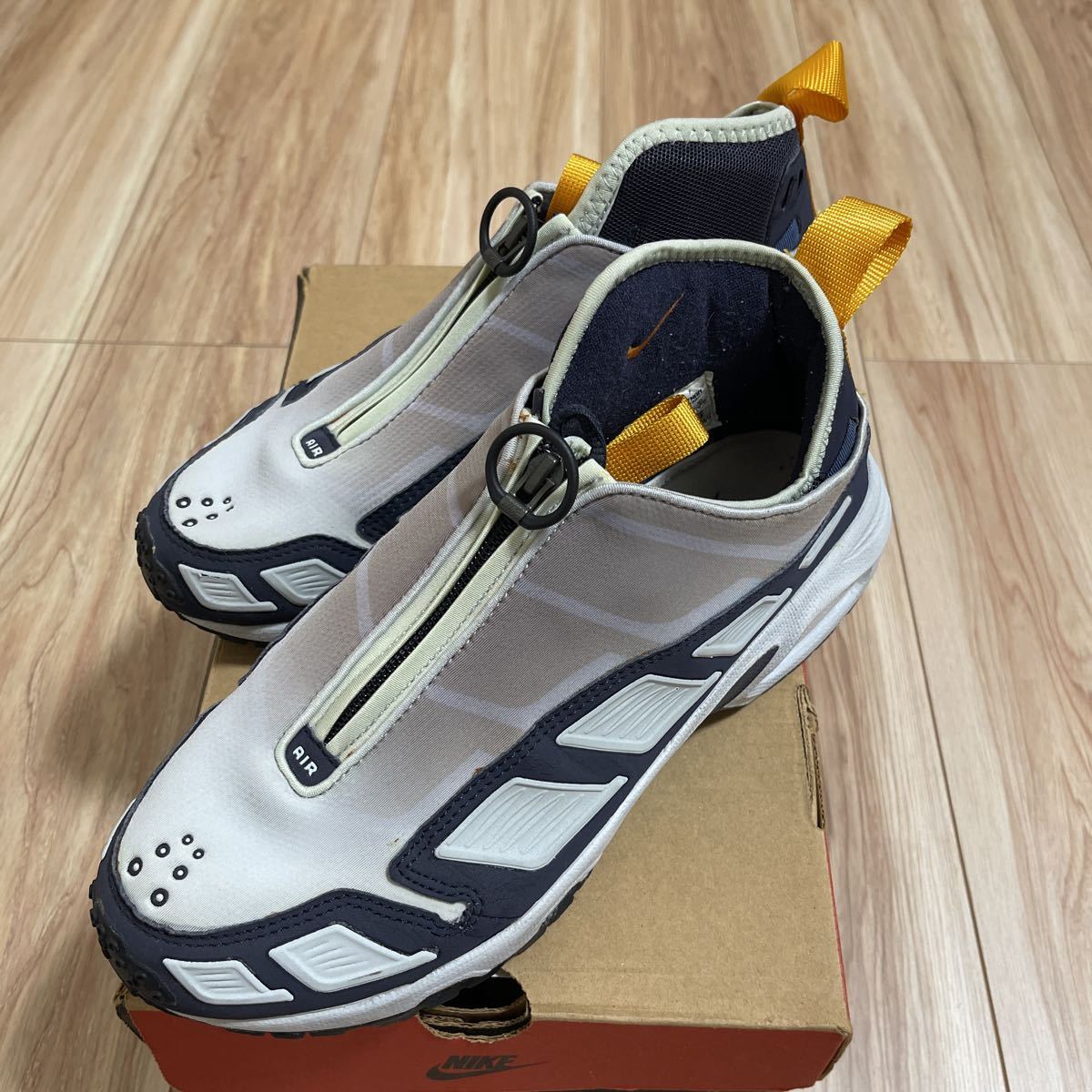  NIKE ナイキ サンダーマックス ミッド 品 26.5センチ 箱あり 鑑賞用(26.5cm)｜売買されたオークション情報、yahooの商品情報をアーカイブ公開 - オークファン 26.5cm