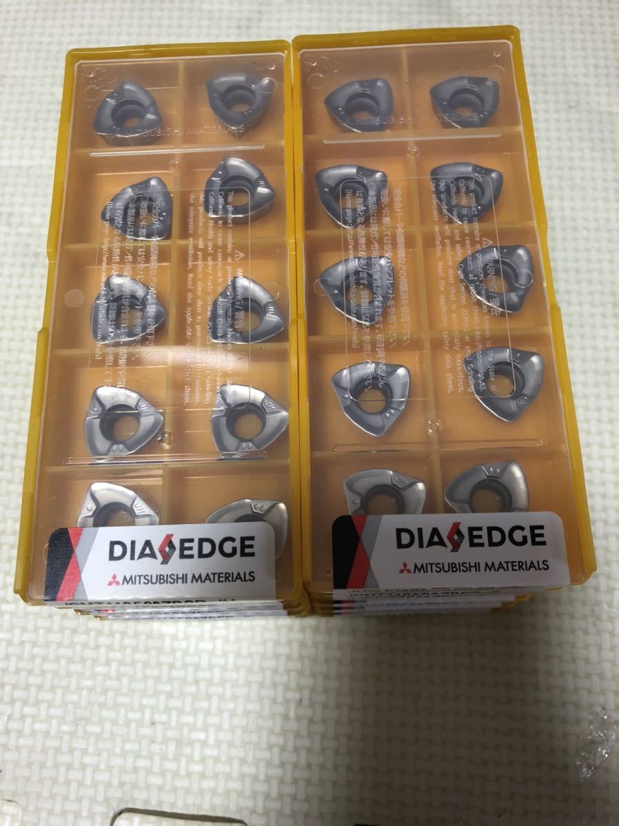 618dD2hENOL._SY350_PKmb-play-button-overlay_