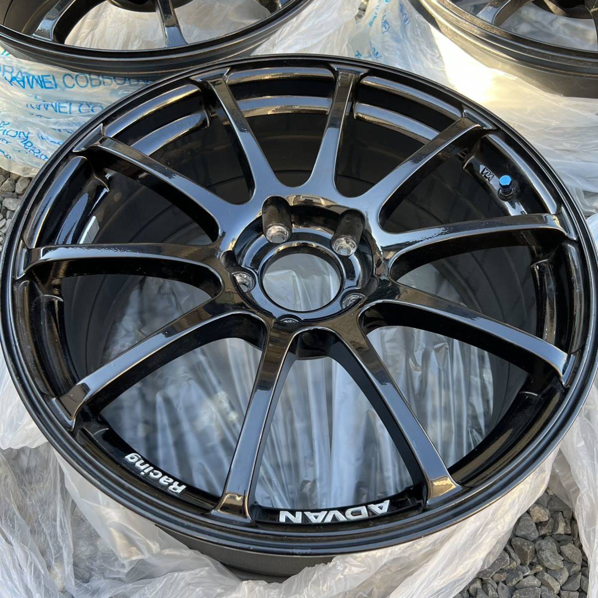 ADVAN 【カスタム用に 大人気ホイールメーカー】ヨコハマ ADVAN Racing 