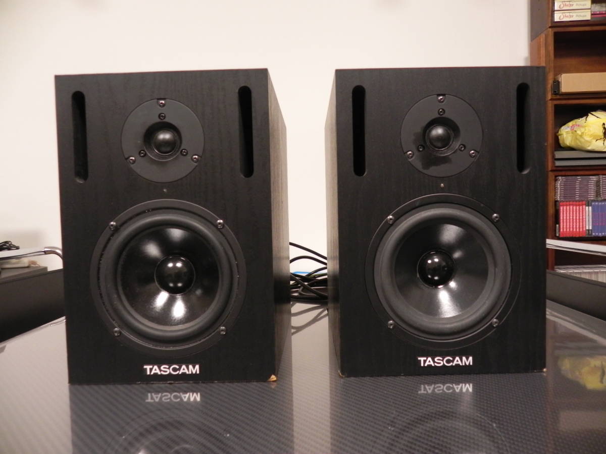 TASCAM VL-X5 バイアンプ・ニアフィールド・スタジオ・モニター ペア 