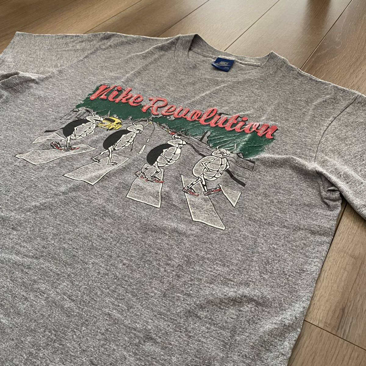vintage nike T-shirt】80