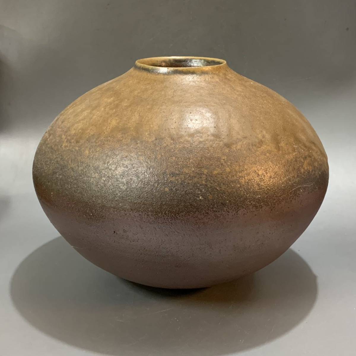 蓮86）備前焼 在銘 壺 花入 花器 茶道具