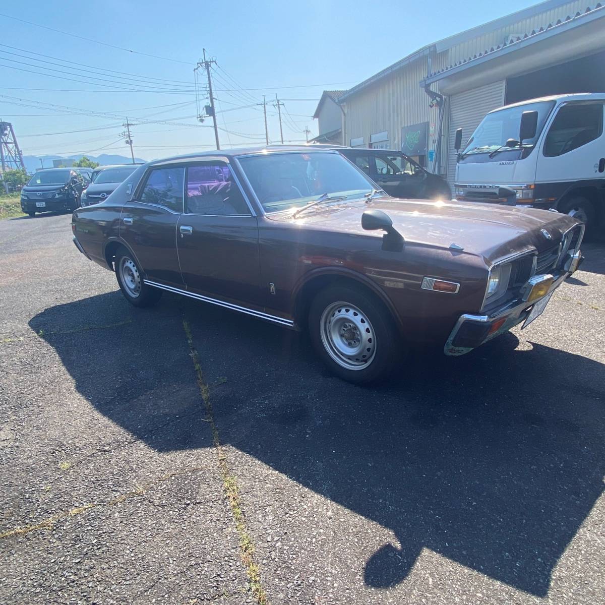 330 セドリック ハードトップ 車検満タン レストアベース 実働 332 程度極上 千原ジュニア セドリック 売買されたオークション情報 Yahooの商品情報をアーカイブ公開 オークファン Aucfan Com