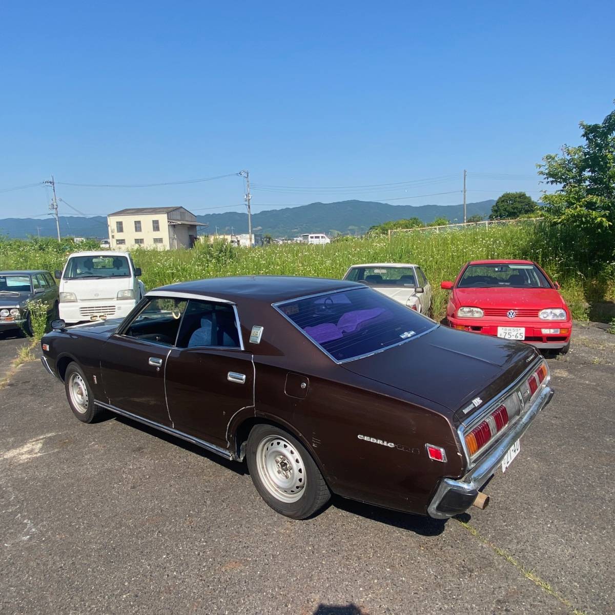 330 セドリック ハードトップ 車検満タン レストアベース 実働 332 程度極上 千原ジュニア セドリック 売買されたオークション情報 Yahooの商品情報をアーカイブ公開 オークファン Aucfan Com