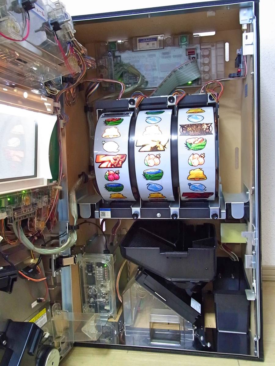 Yahoo!オークション RODEO【 モンスターハンター（初代） 】メダル不要 
