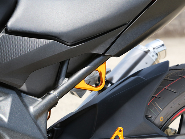 CBR250RR '17～　レーシングフック　2色あり！　ベビーフェイス