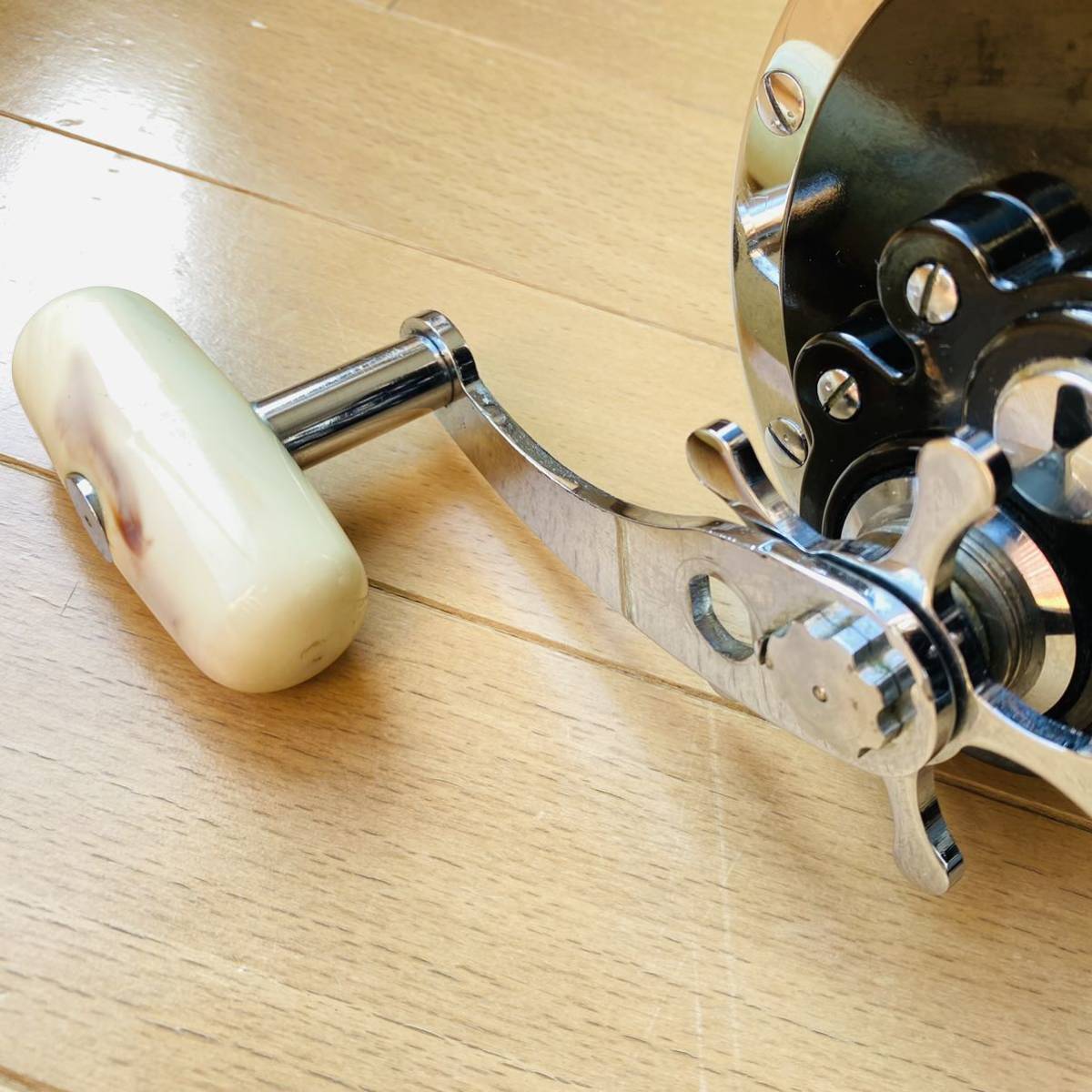 極上品】DAIWA ダイワ SEALINE シーライン 900 両軸リール 釣り 中古