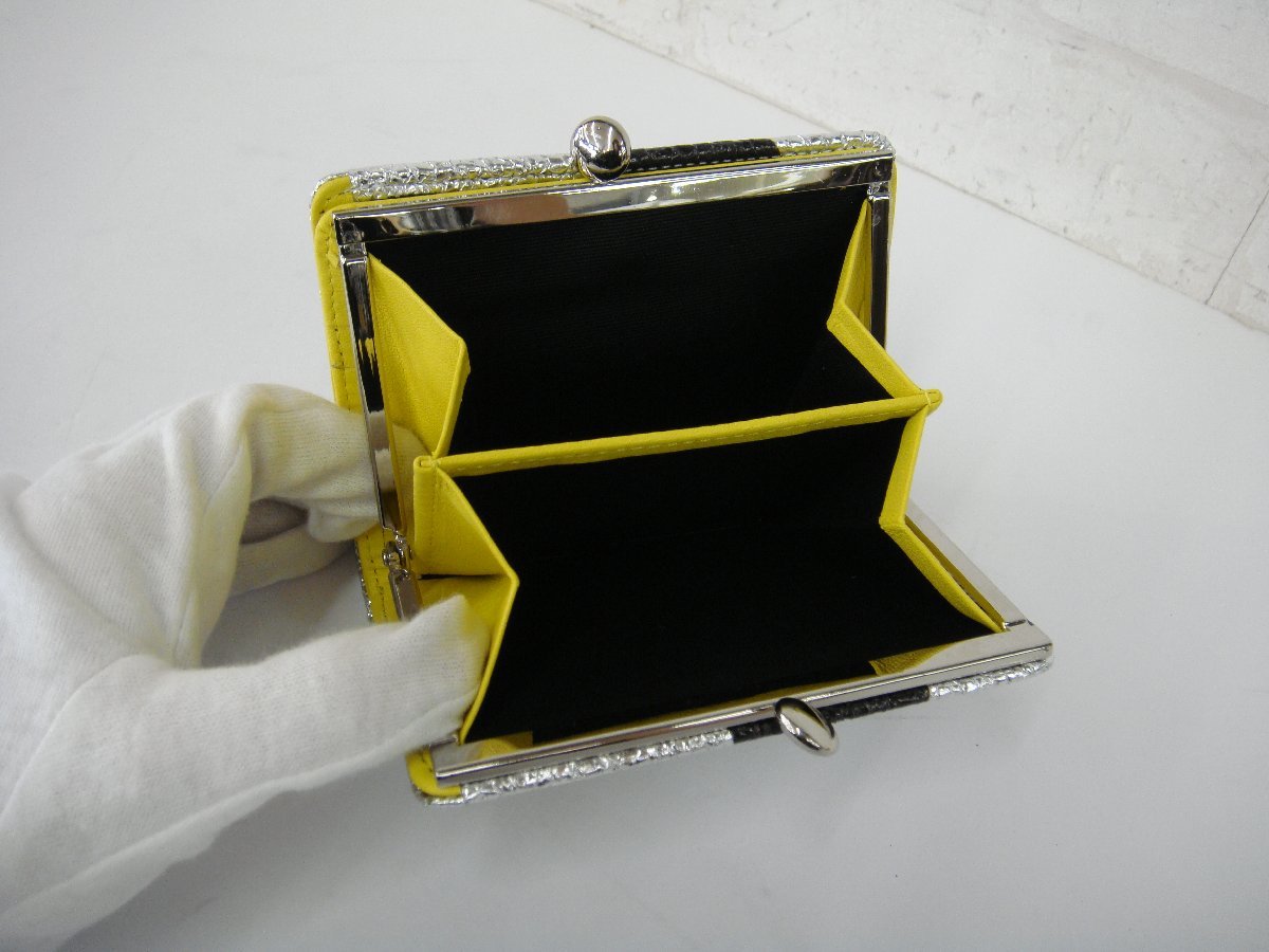 6185T【本物保証】 VIA DOAN ヴィアドアン 二つ折りがま口財布 メタリックドット柄 美品 VIA がま口二つ折り財布 562«VIA DOREE(ドーレ) 長財布 L字