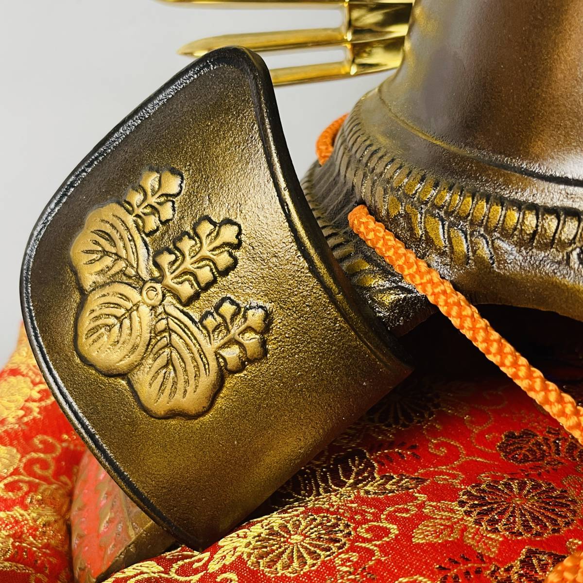 豊臣秀吉 出世兜 鋳物 太閤豊臣秀吉 一の谷馬藺の兜 戦国武将 高さ47cm